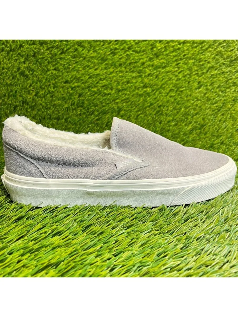 Vans Classic Slip-On Womens Size 7.5 Gray Athletic Skateboard Shoes Sneakers